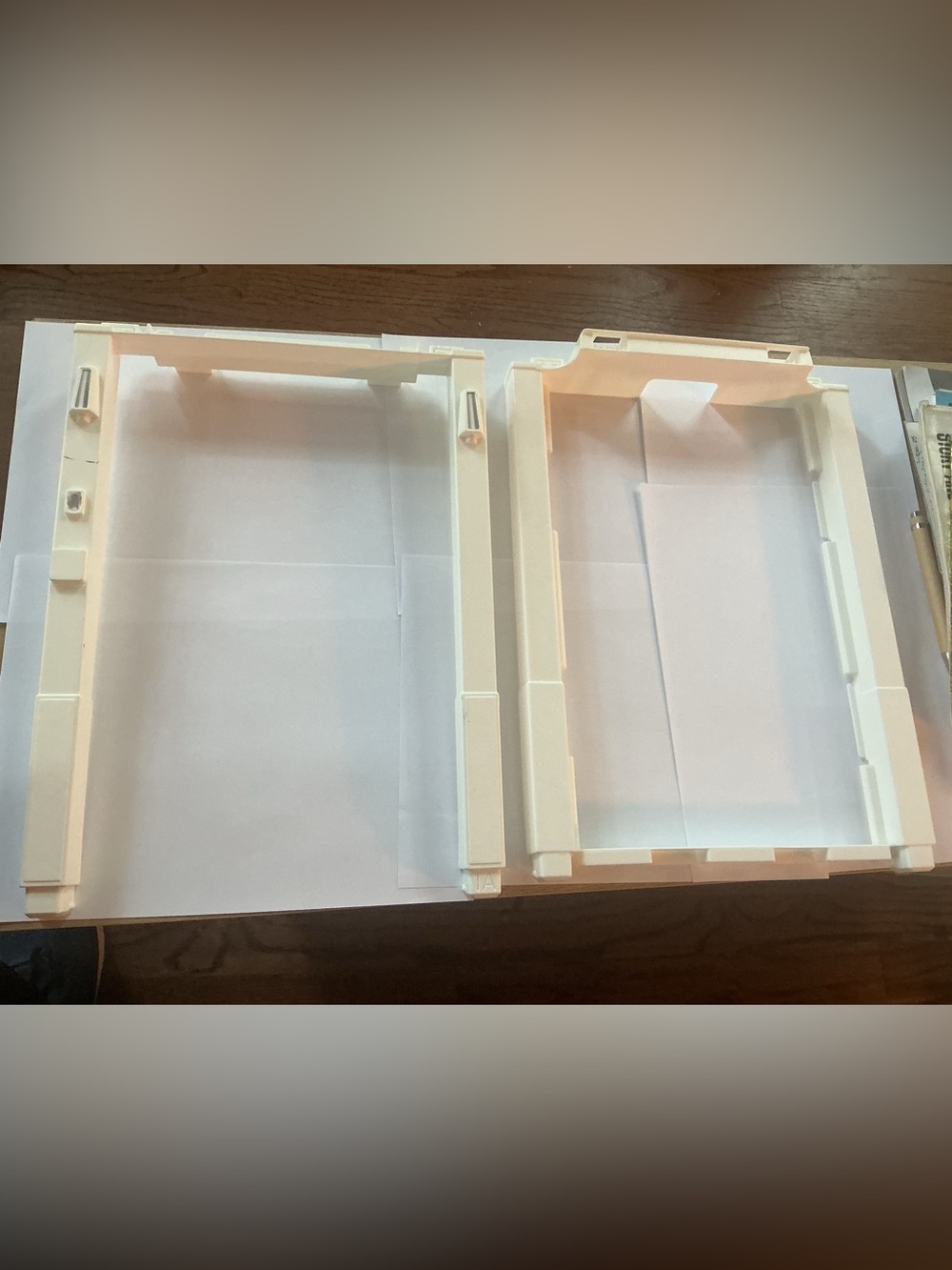 Front door frame (2 pieces) for Barbie’s Dream House 2018